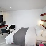 Hotel Circle
