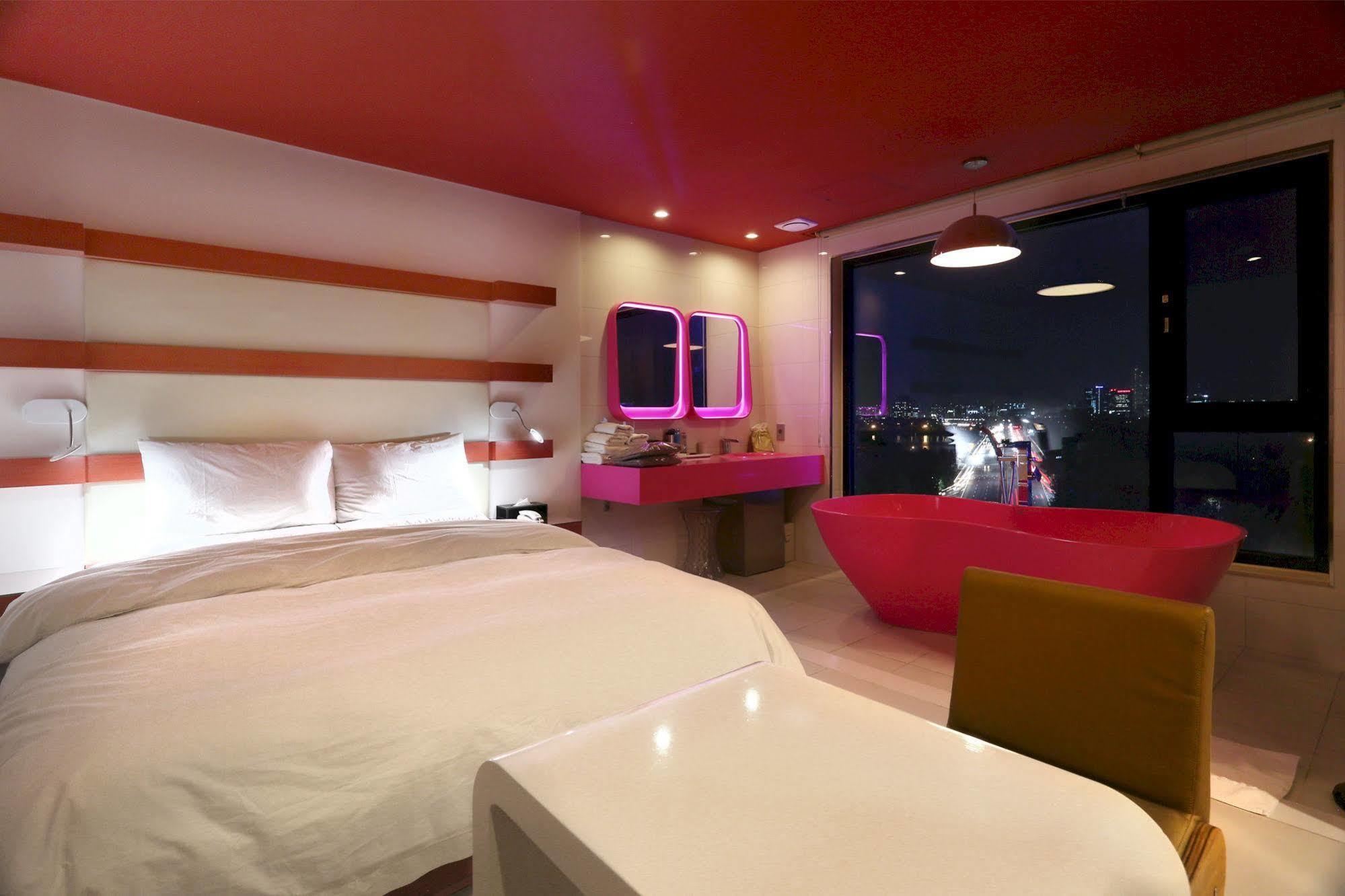Motel Circle Seul